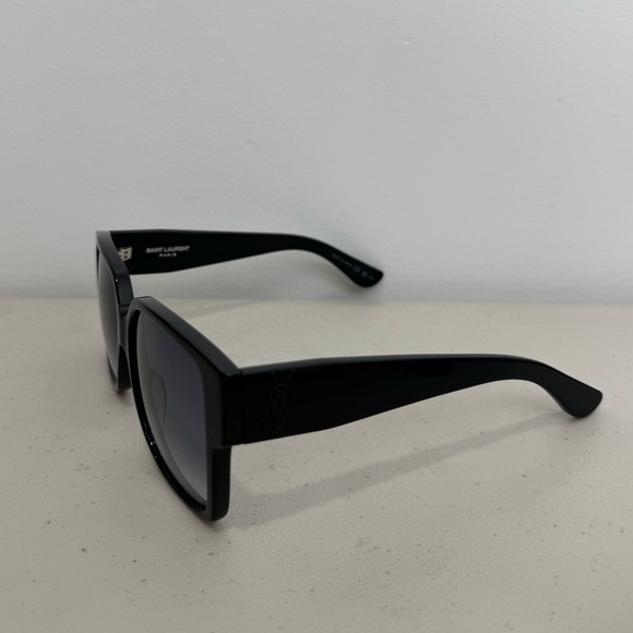 Saint Laurent Square SL M9 Black Sunglasses - Picture 4 of 13